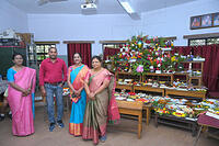 33.Flower Arrangement
